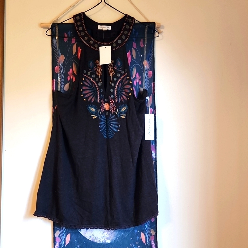 Skylar & Jade tank with feather embroidery